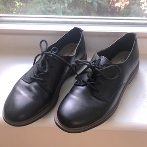 Clarks oxford shoes Womens 6.5 black